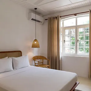 https://srilax.negombohotels.net